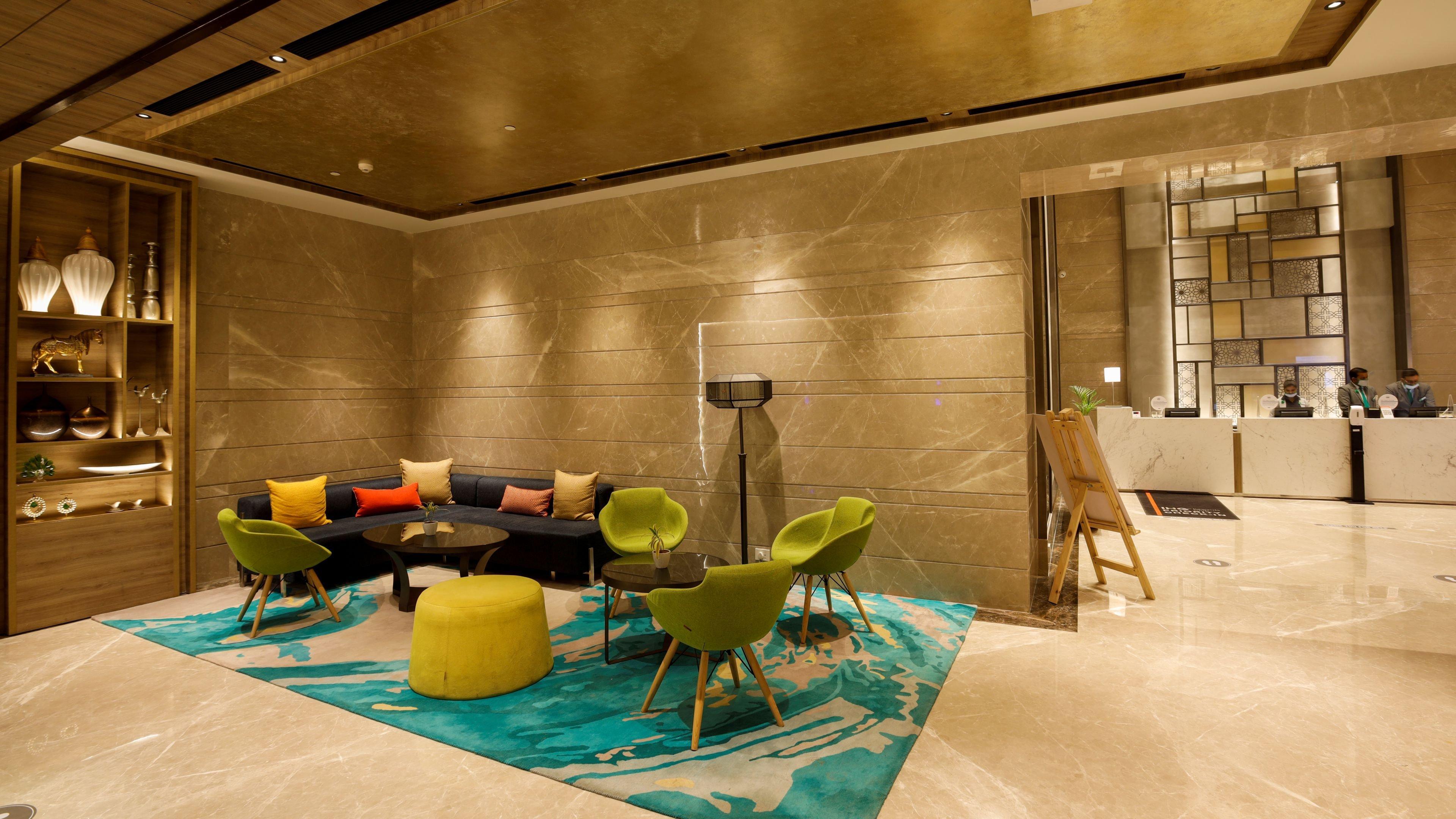 Holiday Inn Gurugram Sector 90 By Ihg Gurgaon Extérieur photo Lobby