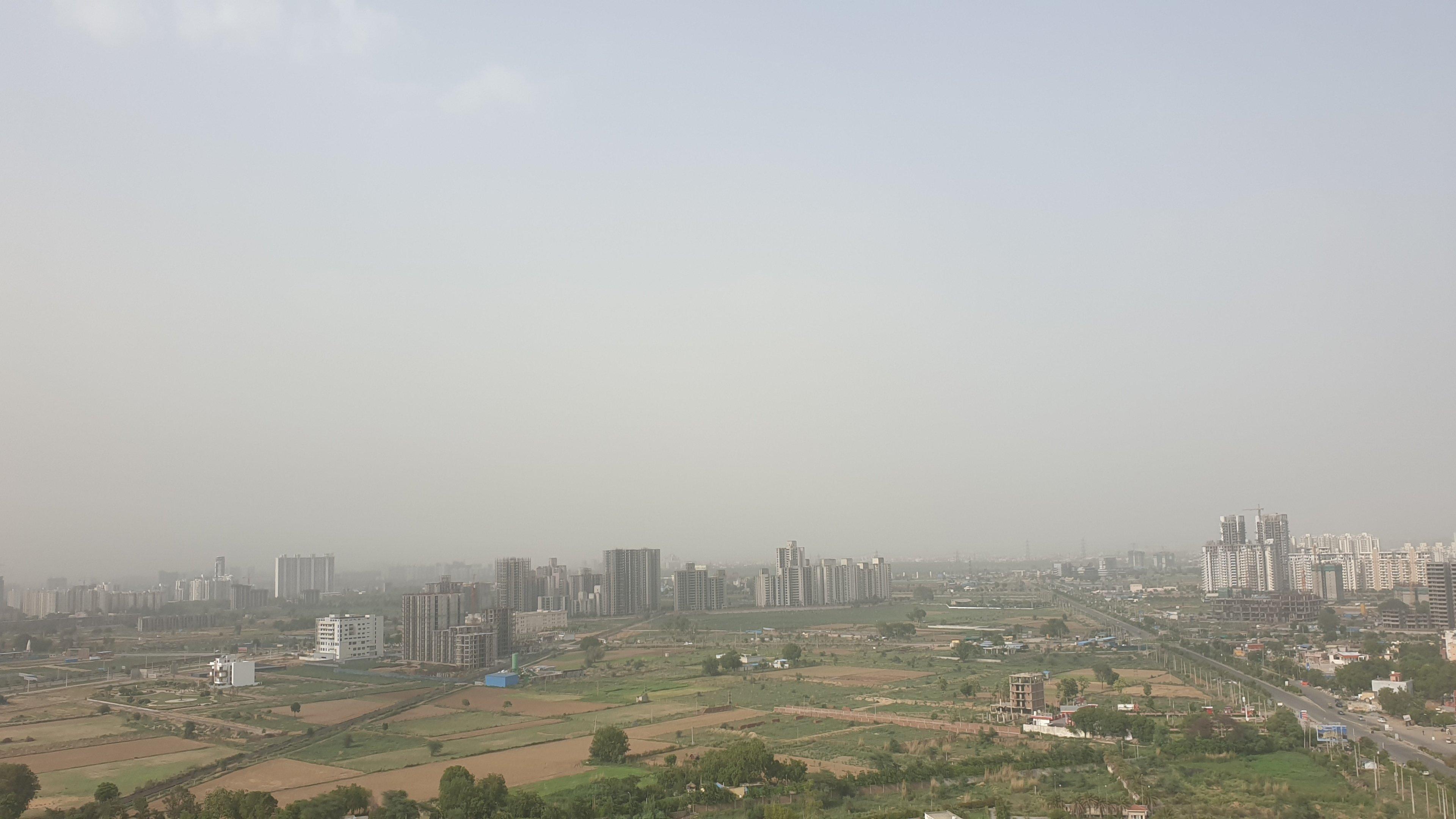 Holiday Inn Gurugram Sector 90 By Ihg Gurgaon Extérieur photo View of Greater Noida City