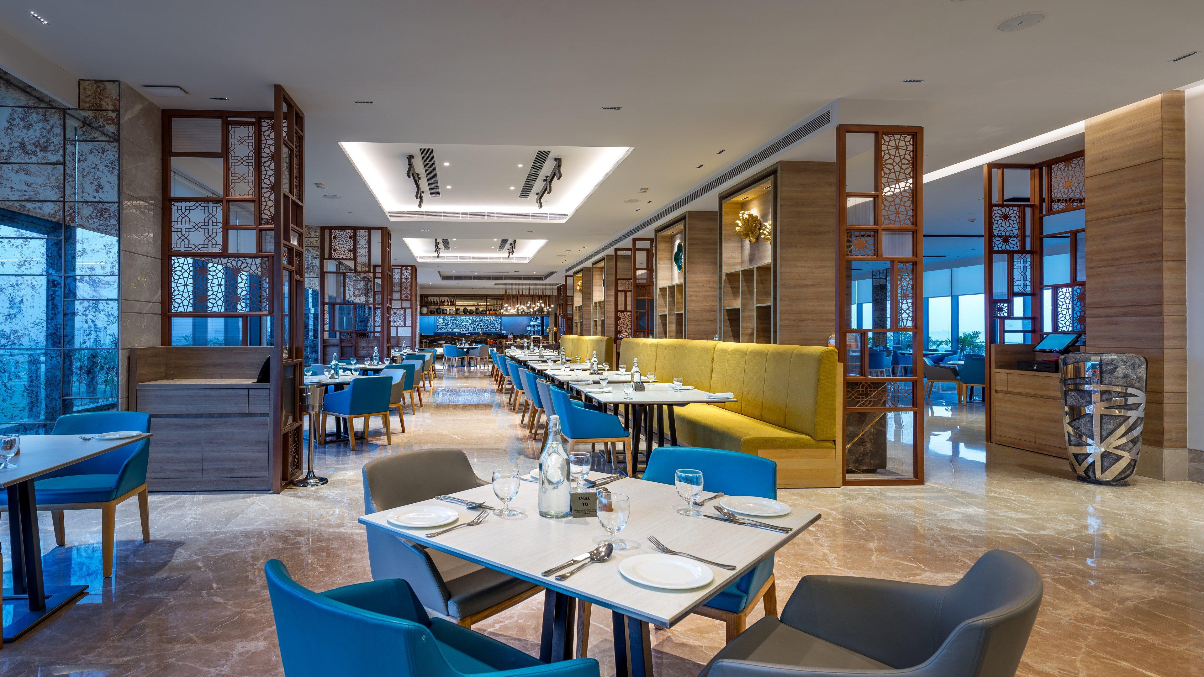 Holiday Inn Gurugram Sector 90 By Ihg Gurgaon Extérieur photo The restaurant