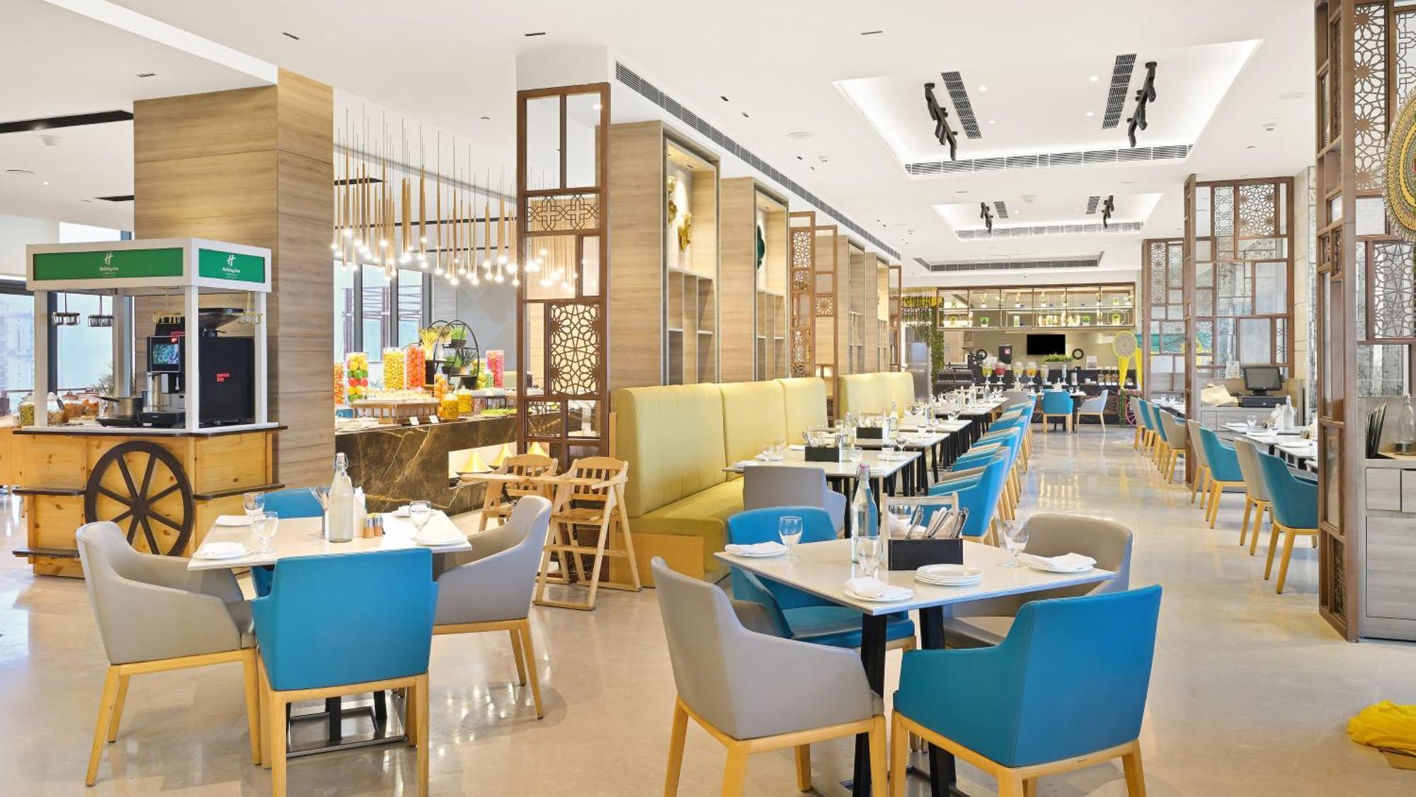 Holiday Inn Gurugram Sector 90 By Ihg Gurgaon Extérieur photo The restaurant